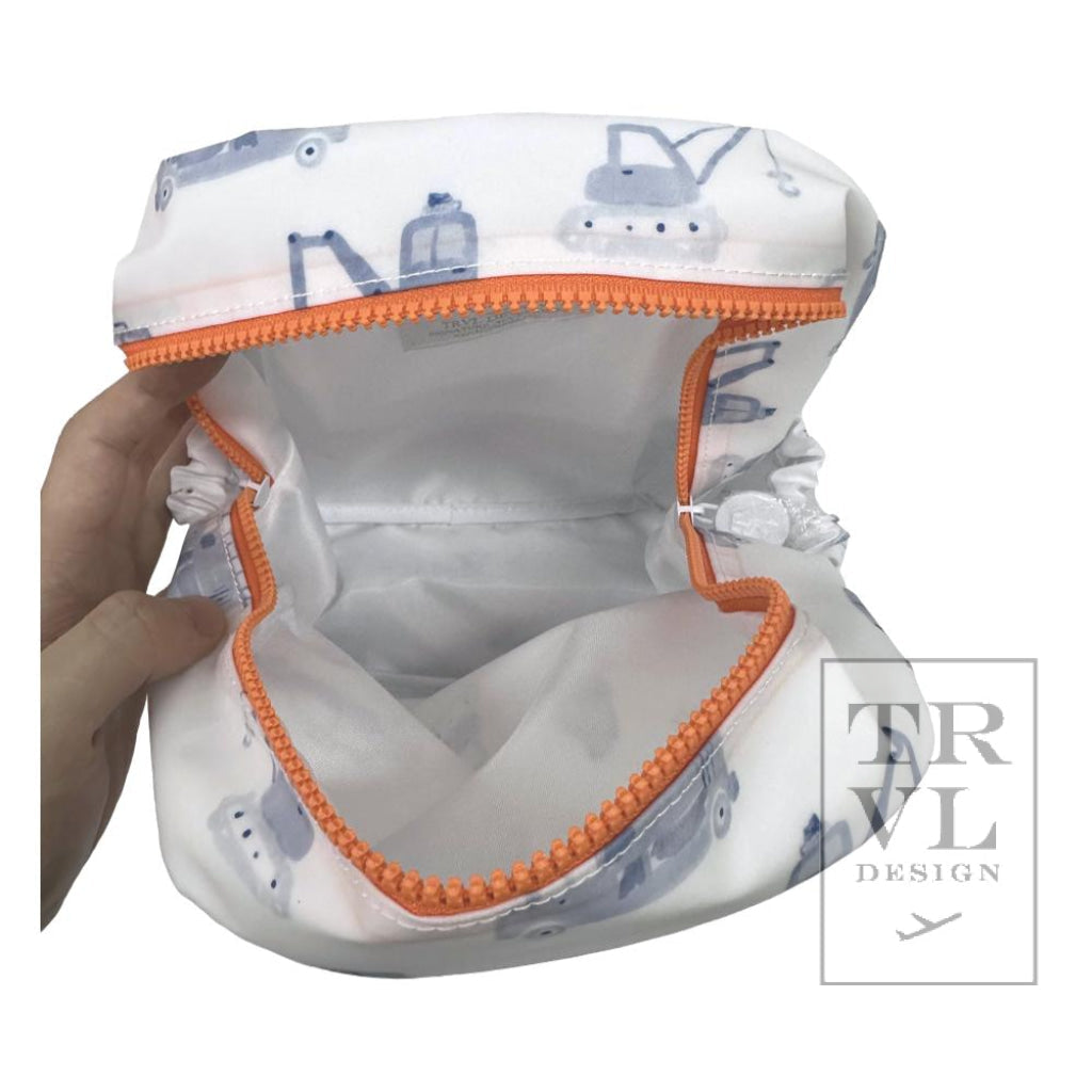 TRVL Backpacker- New! Dig It