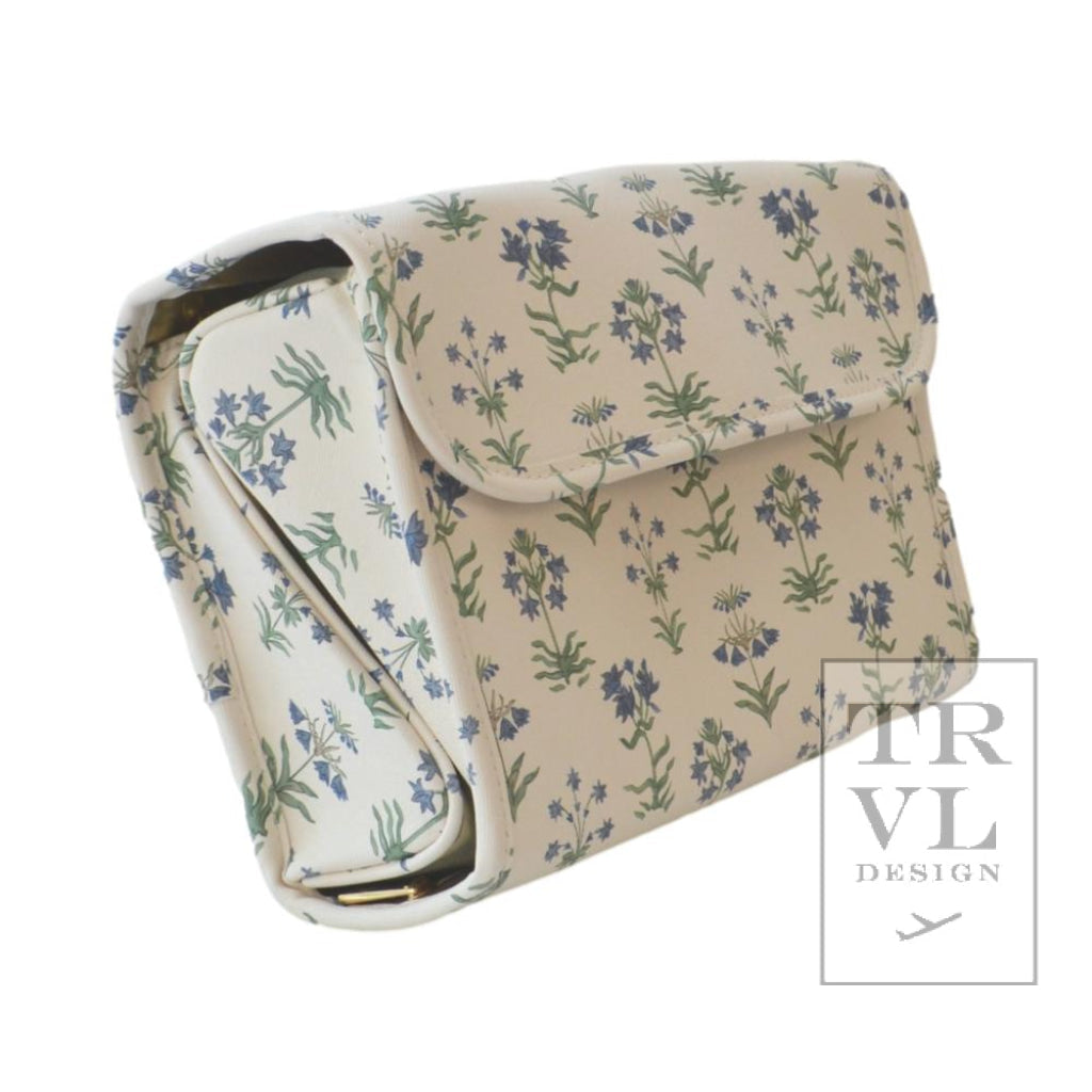 Luxe Hanging Toiletry Case- Provence